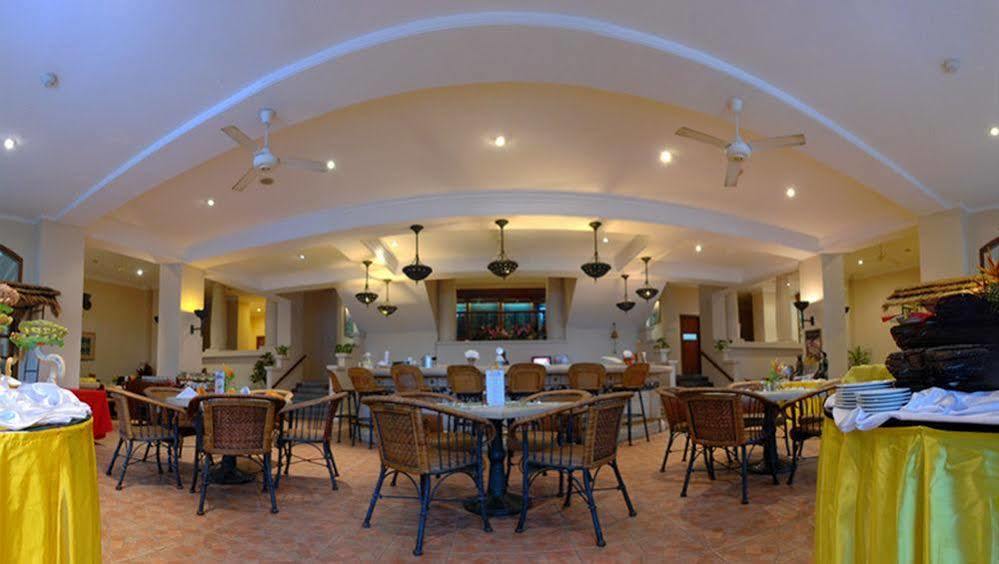 Finna Golf & Country Club Prigen Екстер'єр фото